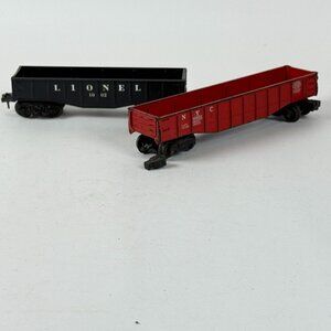 Vintage O Scale 2 Gondola Cars Lionel NYC 6462 Black Red Retro Train Collectors